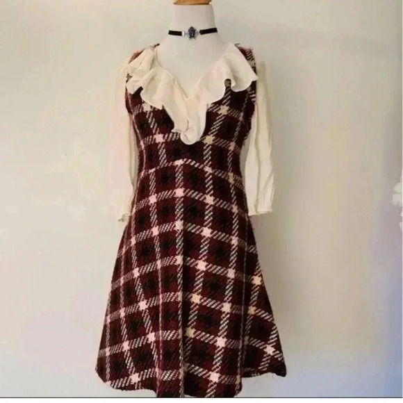 Zara Beautiful Dress - Picture 2 of 8